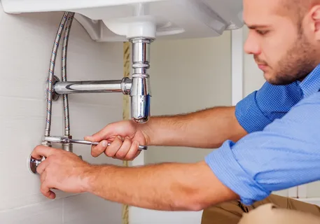 Plumbing Repair Services: Common Problems, Solutions & When to Call a Professional